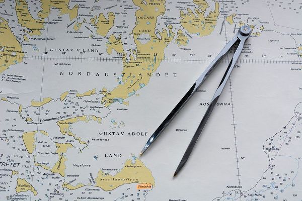 Pitamitz, Sergio 아티스트의 Svalbard Islands maritime map작품입니다.